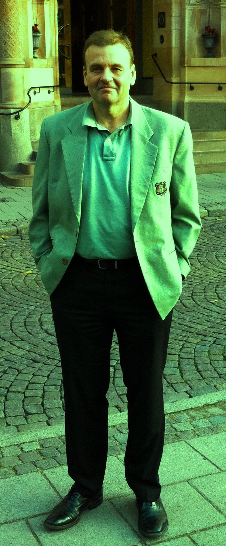 Val av pike tröja för tävlingen var nog plannerat, matchar the green jacket perfekt.
Segercermonin